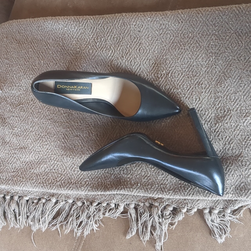 Donna Karan black chunky heel
